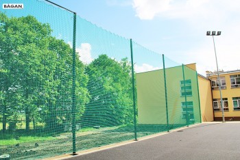 Ogrodzenie dla boiska szkolnego, siatka ogradzająca